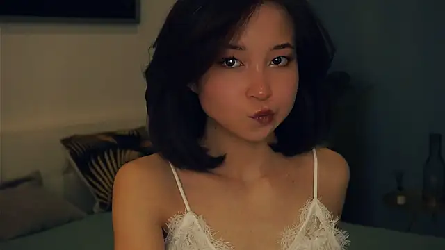 VeronaCritchlow online show from 02.07.25