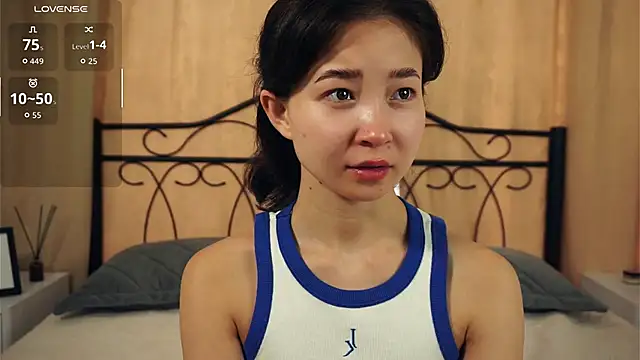 VeronaCritchlow online show from 09.13.25