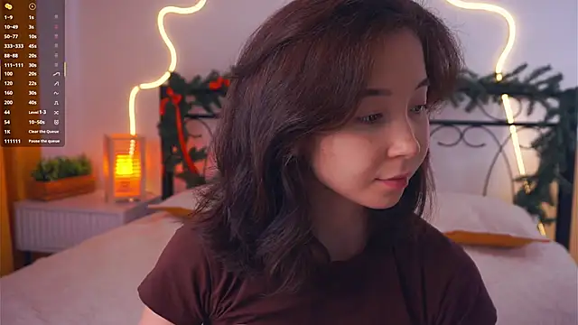 VeronaCritchlow online show from 03.12.26