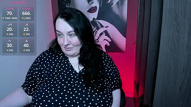 QueenOfHaze online show from 04.11.26