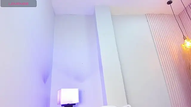 Snapshot of alana_rossetti chatting on 04.21.26 alana rossetti online show from 04.21.26