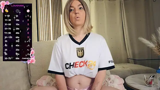 SarahAnnXXX online show from 06.12.26