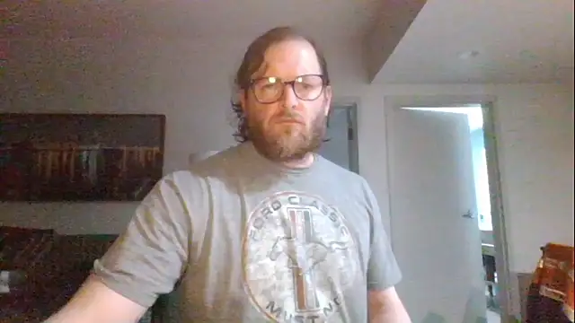 Snapshot of rrunner7718 chatting on 03.18.25 rrunner7718 online show from 03.18.25