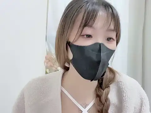 Snapshot of Chu1314 chatting on 03.08.25 Chu1314 online show from 03.08.25