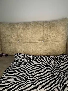 Snapshot of lovesgirl0 chatting on 02.13.25 lovesgirl0 online show from 02.13.25