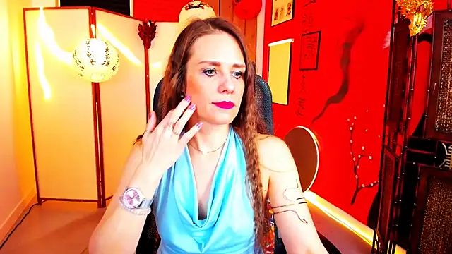 Snapshot of EmiliaBedy chatting on 03.28.26 EmiliaBedy online show from 03.28.26