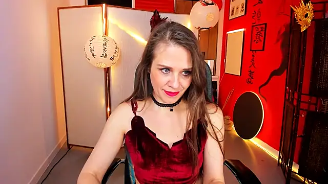 Snapshot of EmiliaBedy chatting on 04.06.26 EmiliaBedy online show from 04.06.26