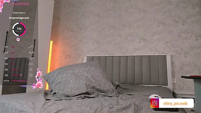 Snapshot of Shiny_Jennifer chatting on 02.20.26 Shiny Jennifer online show from 02.20.26