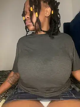 Boneca25 online show from 01.11.26