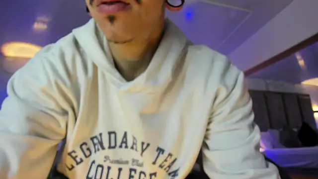 Snapshot of kaletattoo chatting on 04.25.26 kaletattoo online show from 04.25.26