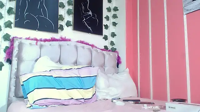 Snapshot of annyevans_1 chatting on 03.03.25 annyevans 1 online show from 03.03.25