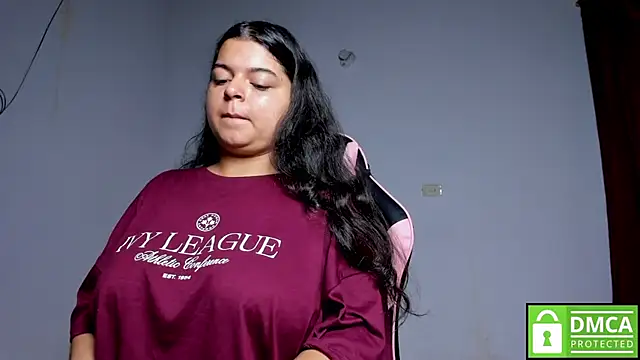 Snapshot of Little_Shaara chatting on 10.23.25 Little Shaara online show from 10.23.25