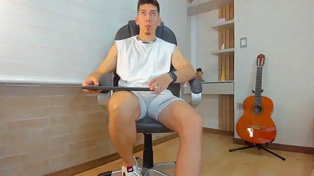 Tombarden online show from 12.21.25