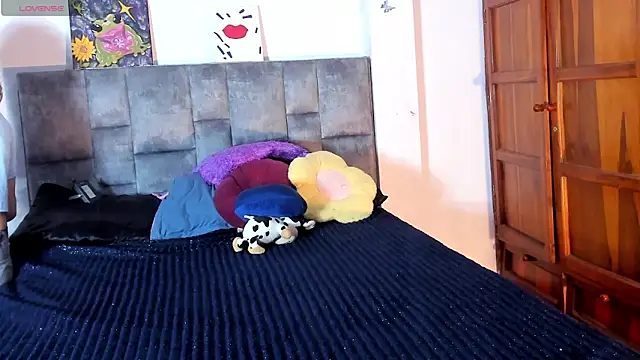 Isangel  online show from 11.06.25