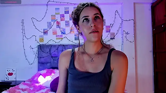 Isangel  online show from 04.23.26