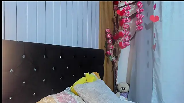 vicky  skinny 1 online show from 02.25.25