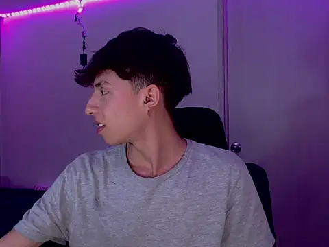 Snapshot of Juanmres chatting on 02.05.26 Juanmres online show from 02.05.26