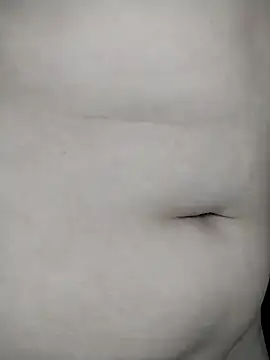 Vale Saenzz online show from 02.19.25