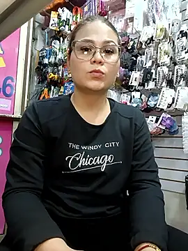 Vale Saenzz online show from 01.08.26