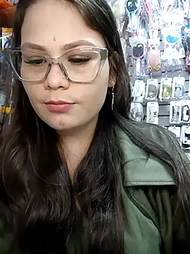 Vale Saenzz online show from 02.24.26