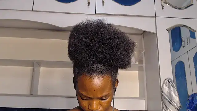 YoungDiva69 online show from 02.22.25