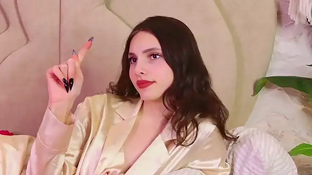 GIGI DAV online show from 02.14.25