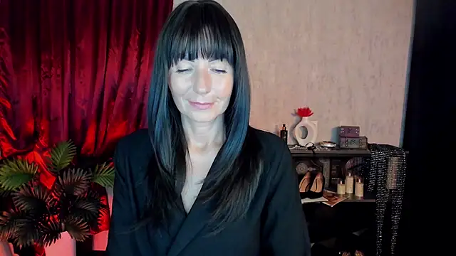 Snapshot of MonicaCheerful chatting on 09.13.25 MonicaCheerful online show from 09.13.25