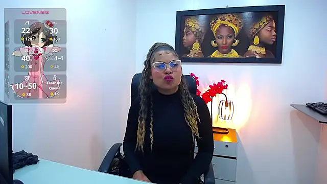 Snapshot of CamiilaReyes chatting on 10.23.25 CamiilaReyes online show from 10.23.25