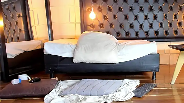 SamanthaMilann online show from 02.19.25