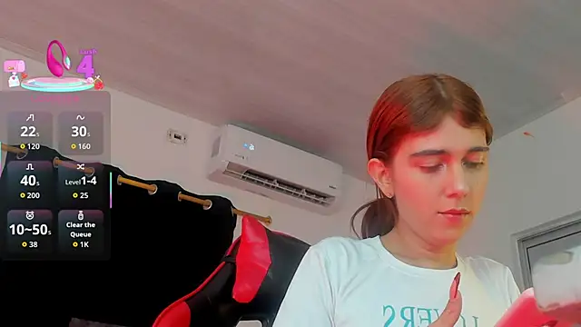 Nicol TransGirl online show from 02.23.26