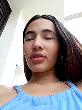 Snapshot of -Nicol chatting on 02.18.25 -Nicol online show from 02.18.25