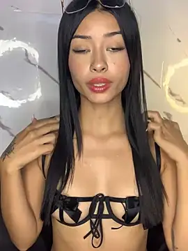 Snapshot of Miss_karol chatting on 02.01.25 Miss karol online show from 02.01.25