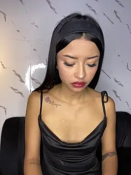 Snapshot of Miss_karol chatting on 02.17.25 Miss karol online show from 02.17.25