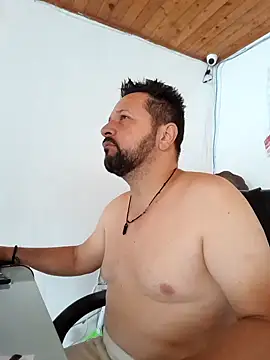 Snapshot of Daniel_08_8 chatting on 02.10.25 Daniel 08 8 online show from 02.10.25