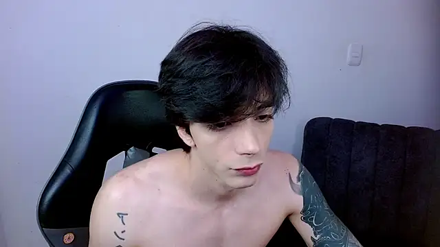 H3ll B0I online show from 06.13.26