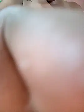 Snapshot of Dj89rrlc chatting on 11.26.25 Dj89rrlc online show from 11.26.25