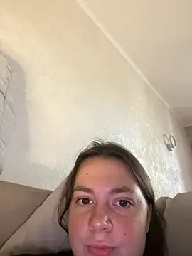 DearAlise online show from 10.08.25