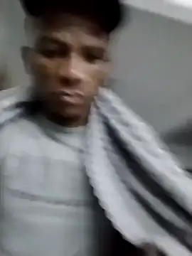 Snapshot of diablok1705 chatting on 11.30.25 diablok1705 online show from 11.30.25