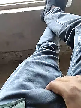 xmanrawan2 online show from 02.15.25