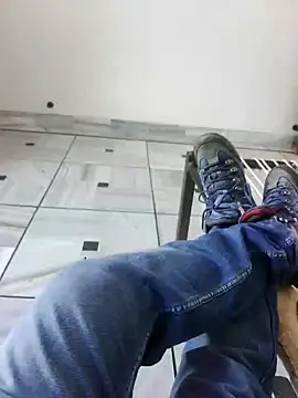 xmanrawan2 online show from 02.22.25