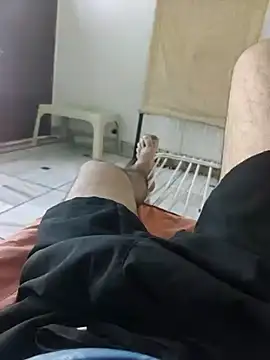 xmanrawan2 online show from 10.17.25