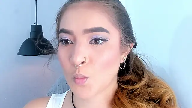 Shanntal  online show from 10.11.25