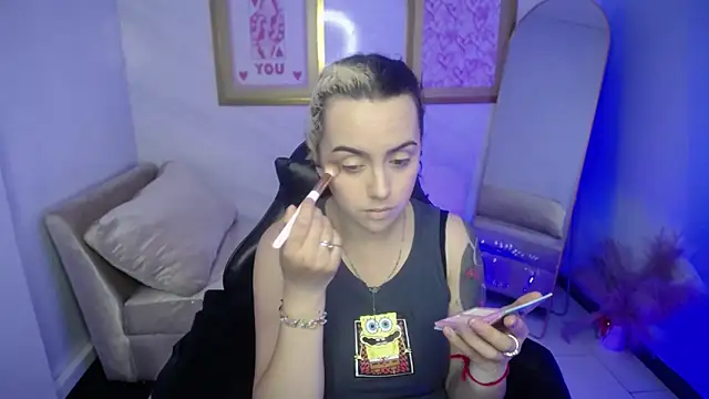 Snapshot of Hela_v chatting on 11.07.25 Hela v online show from 11.07.25