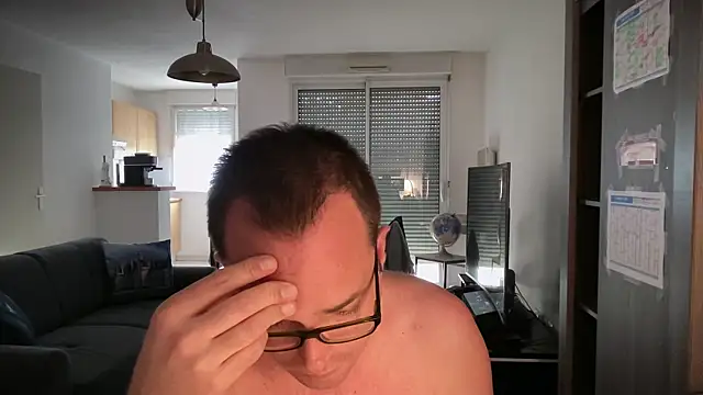 Funnyjul31 online show from 10.25.25