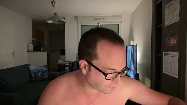 Funnyjul31 online show from 10.26.25