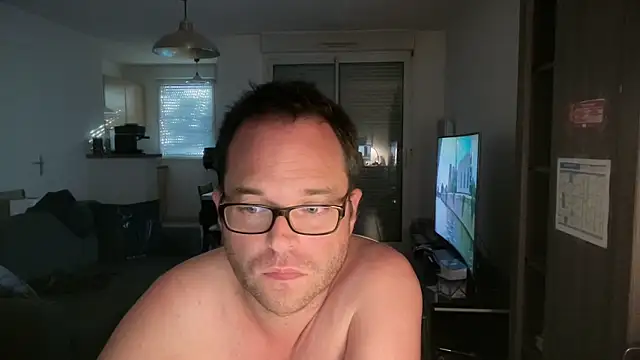 Snapshot of Funnyjul31 chatting on 05.07.26 Funnyjul31 online show from 05.07.26
