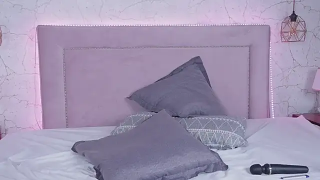 MillaBlis online show from 03.14.25