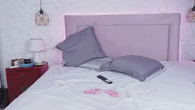 MillaBlis online show from 03.17.25