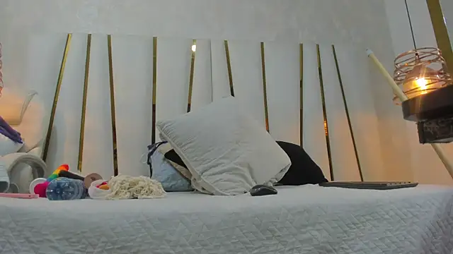 violet gray  online show from 02.10.26