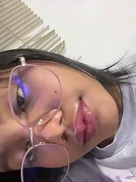 my cam online show from 02.18.25